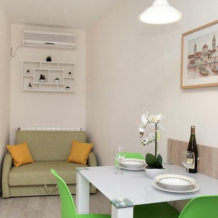 Apartments Viki Trogir Ngoại thất bức ảnh
