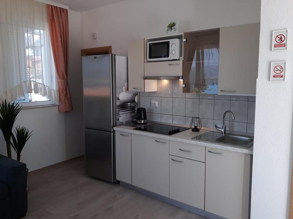 Apartments Viki Trogir Ngoại thất bức ảnh