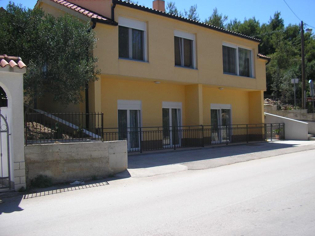 Apartments Viki Trogir Ngoại thất bức ảnh