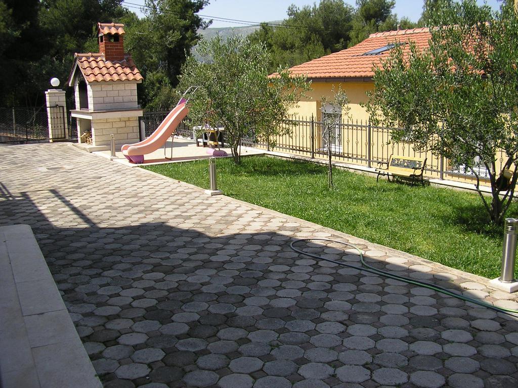 Apartments Viki Trogir Ngoại thất bức ảnh