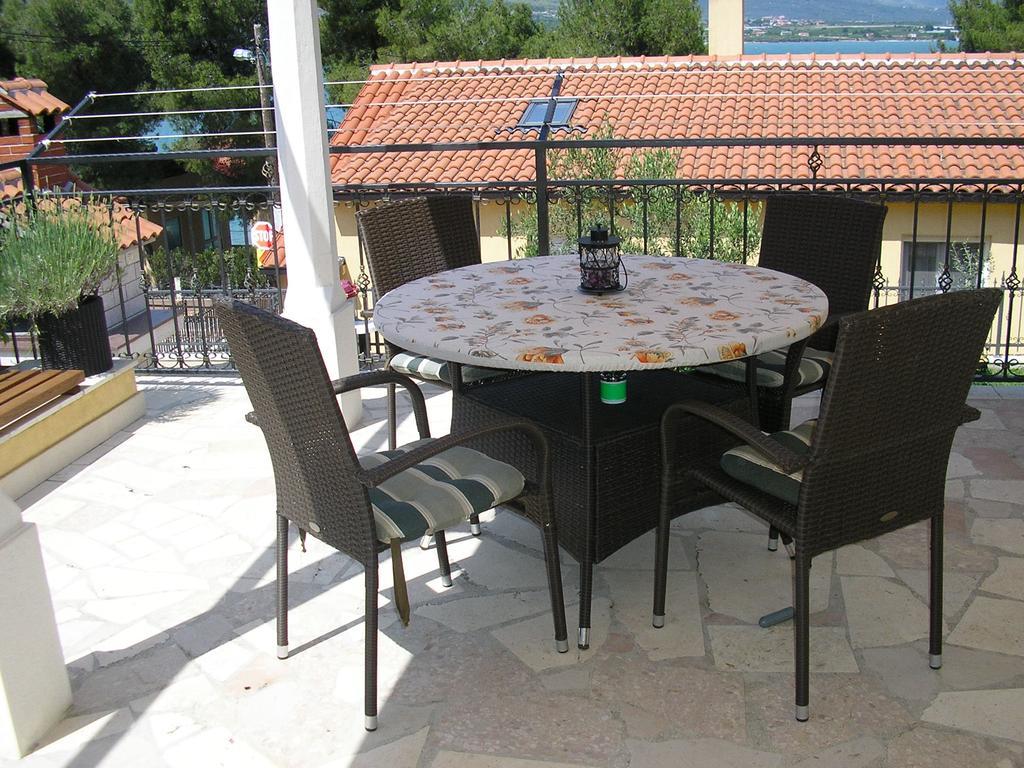 Apartments Viki Trogir Ngoại thất bức ảnh