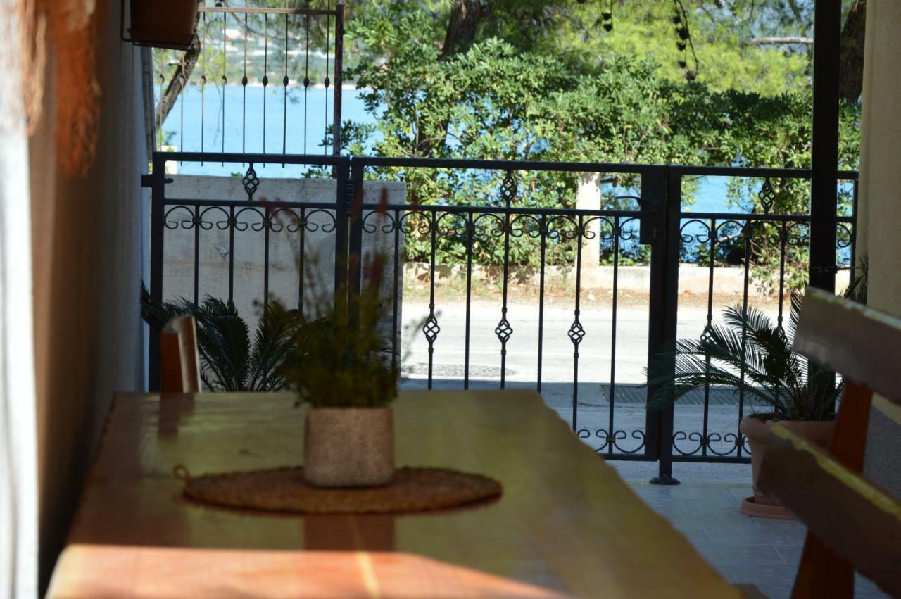 Apartments Viki Trogir Ngoại thất bức ảnh
