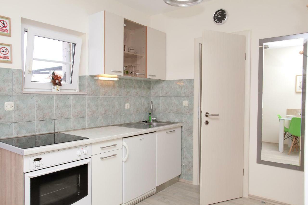 Apartments Viki Trogir Ngoại thất bức ảnh