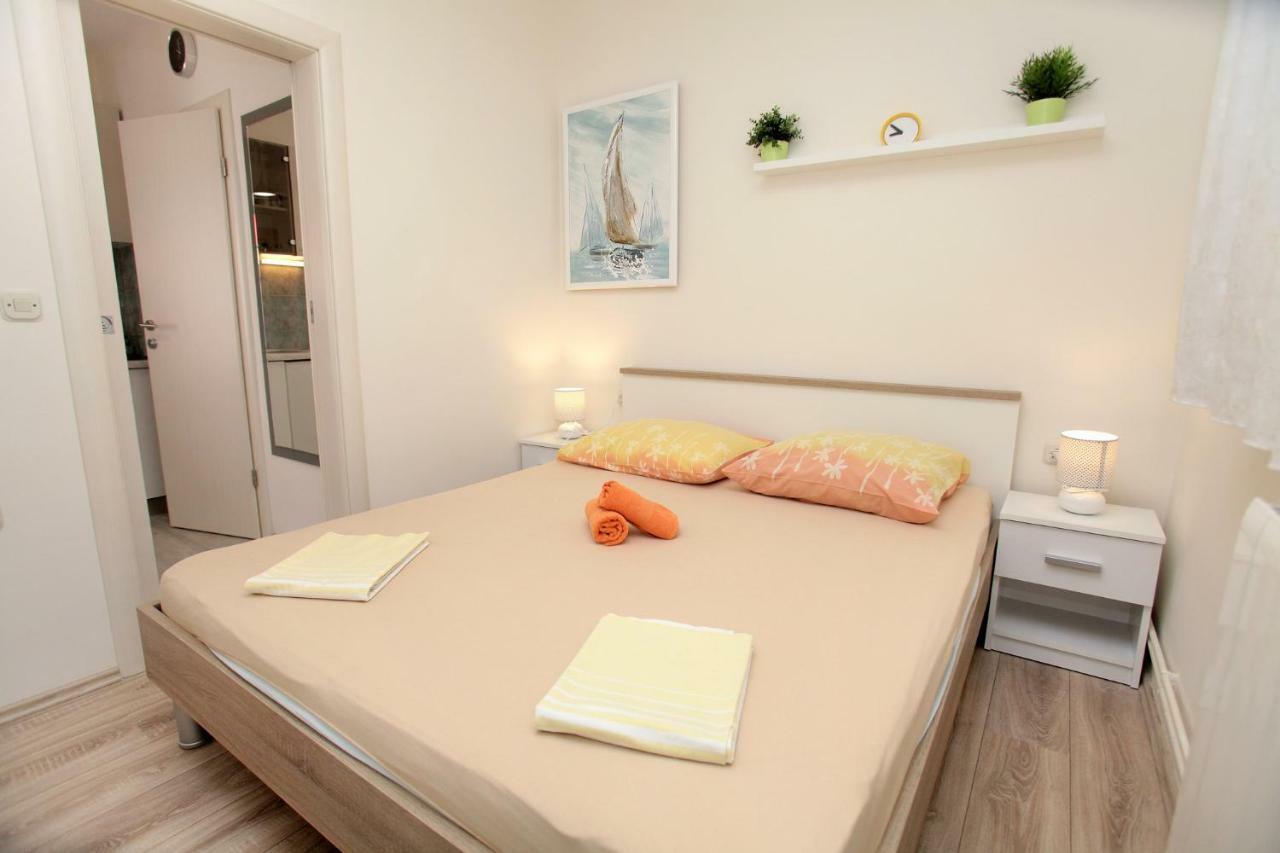 Apartments Viki Trogir Ngoại thất bức ảnh
